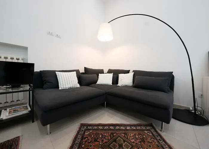 Gramsci Luxury By Dimorra * Napoli
